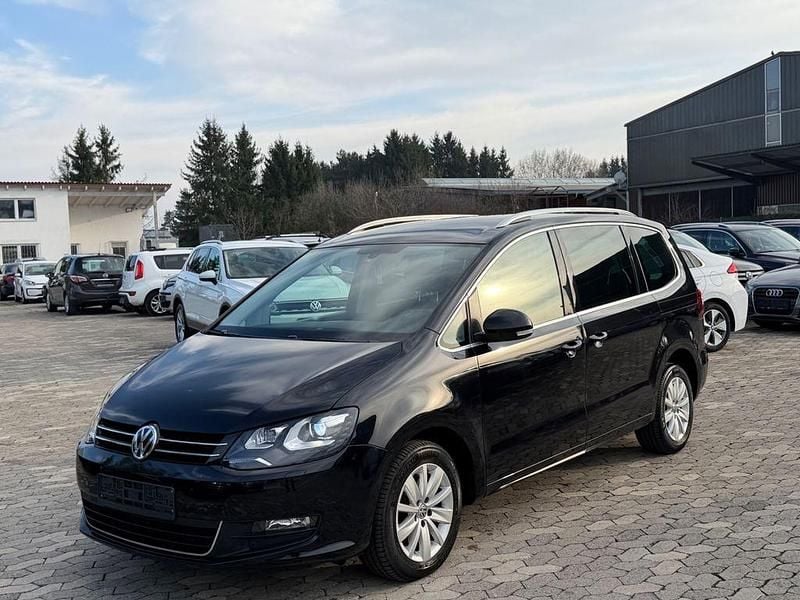 Gebraucht VW Sharan 150 PS (110 kW) 2016 Schwarz Van / Kleinbus
