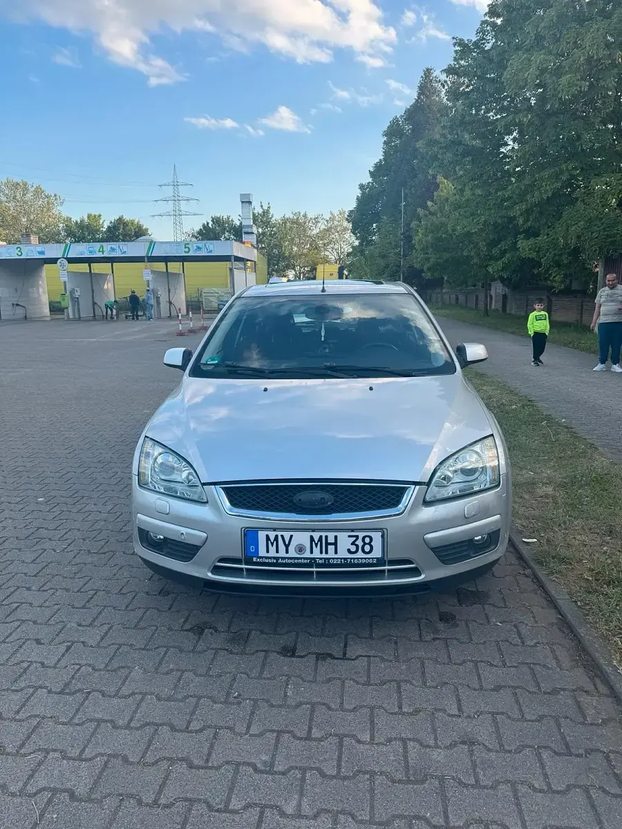 Gebraucht Ford Focus 105 PS (77 kW) 2006 Limousine