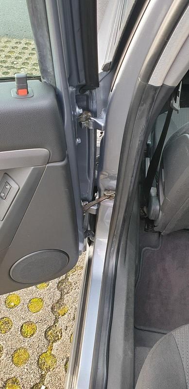 Gebraucht Opel Vectra 140 PS (102 kW) 2007 Grau Kombi