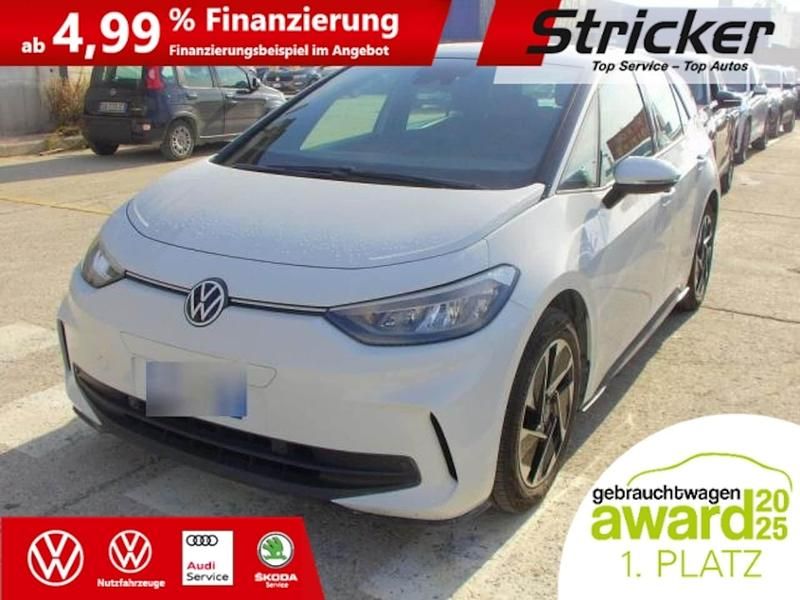 Gebraucht VW ID.3 Pro Performance 150 kW (204 PS) 2023 Gletscherweiß metallic (metallic) Kleinwagen