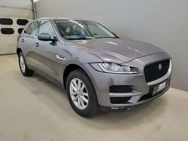Gebraucht Jaguar F-Pace Pure 180 PS (132 kW) 2017 Grau SUV