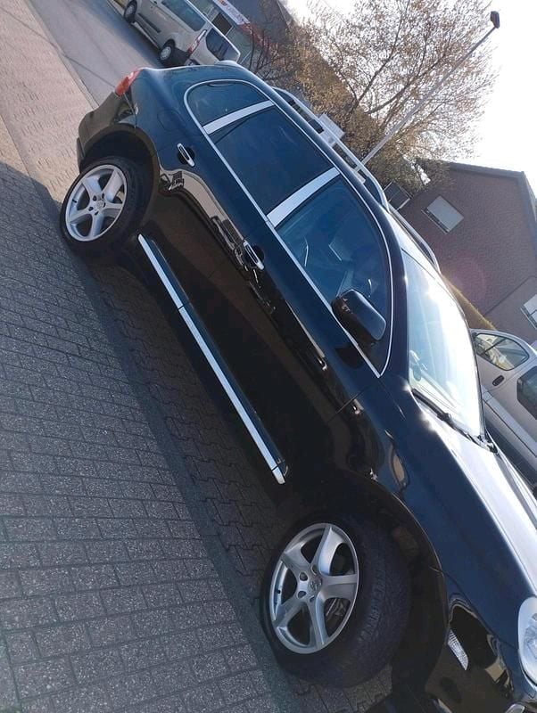 Gebraucht Porsche Cayenne 239 PS (175 kW) 2010 Schwarz SUV