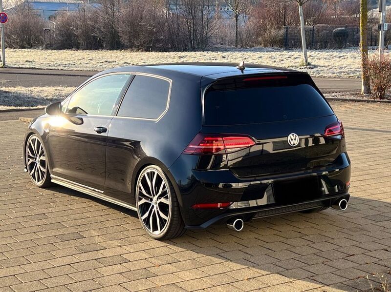 Gebraucht VW Golf VII GTI 245 PS (180 kW) 2018 Schwarz Limousine