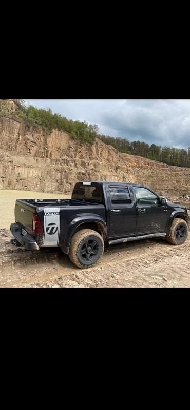 Gebraucht Isuzu D-Max 136 PS (100 kW) 2010 Schwarz Pickup