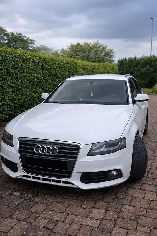 Gebraucht Audi A4 S-Line 120 PS (88 kW) 2009 Weiß Kombi