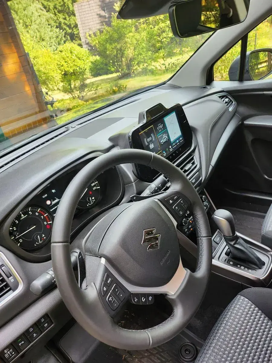 Gebraucht Suzuki SX4 S-Cross Comfort 110 PS (80 kW) 2025 Schwarz SUV