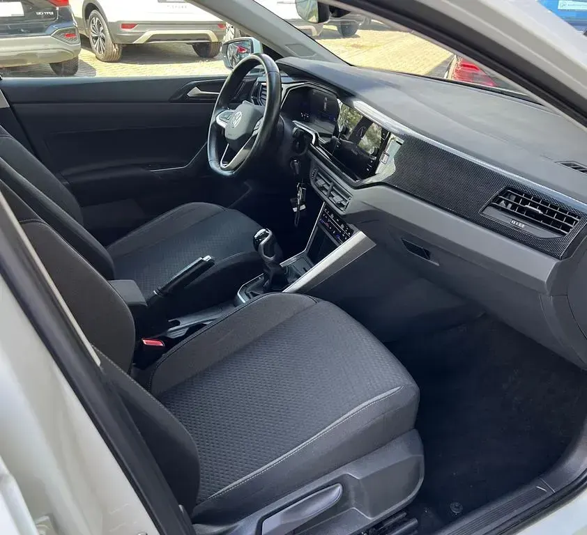 Gebraucht VW Polo Life 80 PS (58 kW) 2023 Weiß Kleinwagen