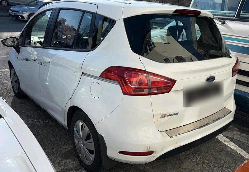 Second-hand Ford B-MAX Limited 90 CP (66 kW) 2013 Alb Monovolum
