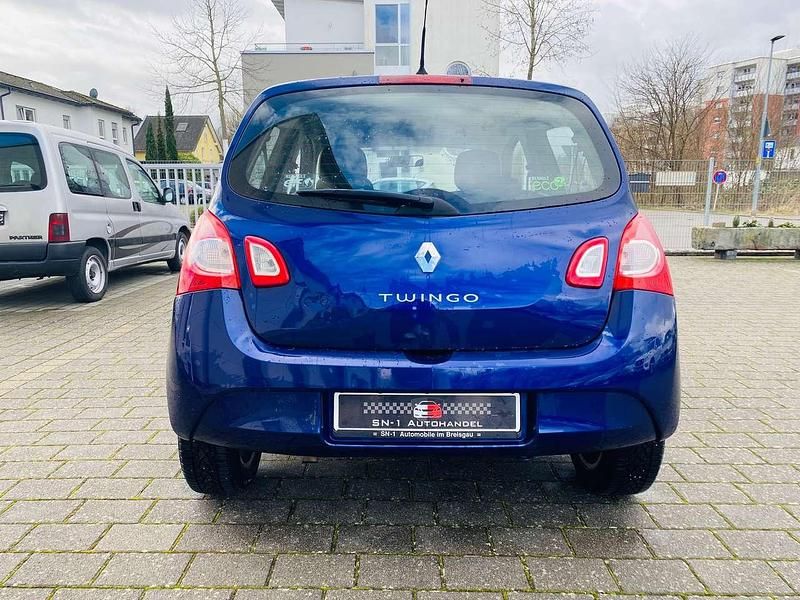 Gebraucht Renault Twingo Dynamique 75 PS (55 kW) 2013 Lila Kleinwagen