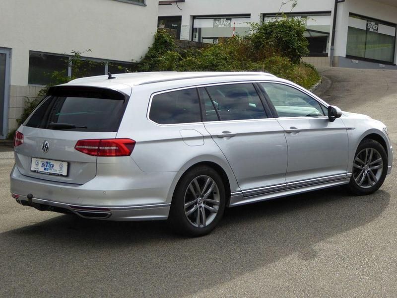 Gebraucht VW Passat R-line 239 PS (175 kW) 2018 Silber Kombi