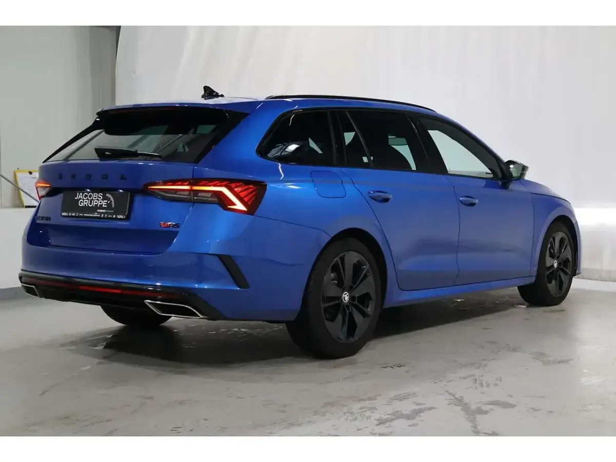 Gebraucht Skoda Octavia RS 200 PS (147 kW) 2024 Blau Kombi