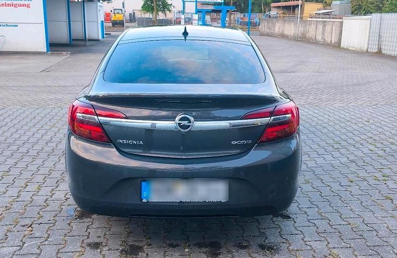 Gebraucht Opel Insignia 163 PS (119 kW) 2014 Grau Limousine