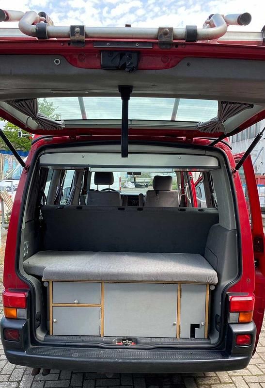 Usata VW Multivan 102 CV (75 kW) 1997 Rosso Monovolume