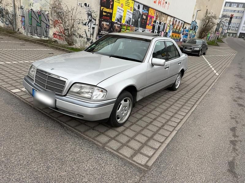 Gebraucht Mercedes C230 150 PS (110 kW) 1997 Silber Limousine