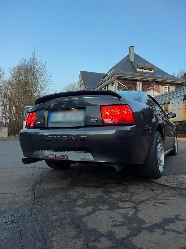 Grau Gebraucht 1999 Ford Mustang Coupé | 8.500 € - Bild 1/4