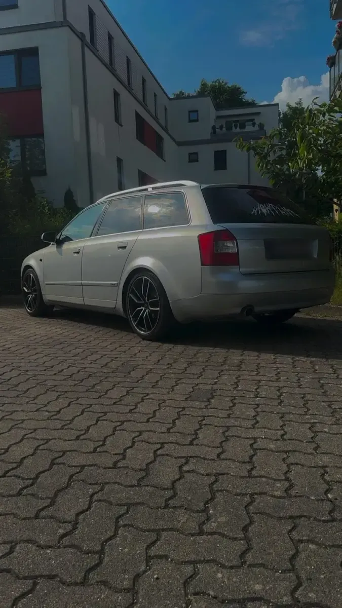 Gebraucht Audi A4 Exclusive 131 PS (96 kW) 2002 Silber Kombi