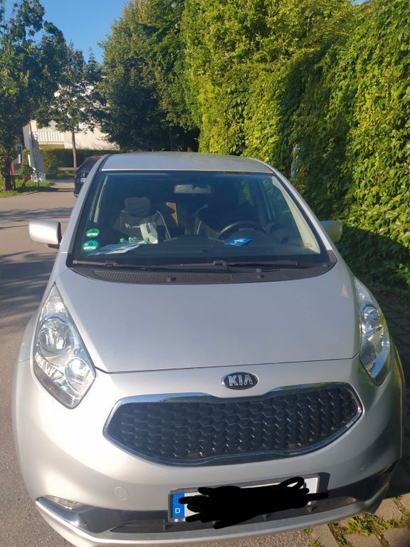 Silber Gebraucht 2016 Kia Venga DREAM-TEAM Edition Kleinwagen | 10.200 € (Guter Preis) - Bild 1/4
