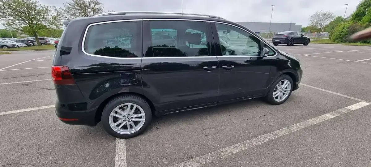 Gebraucht VW Sharan Highline 184 PS (135 kW) 2017 Schwarz Van / Kleinbus