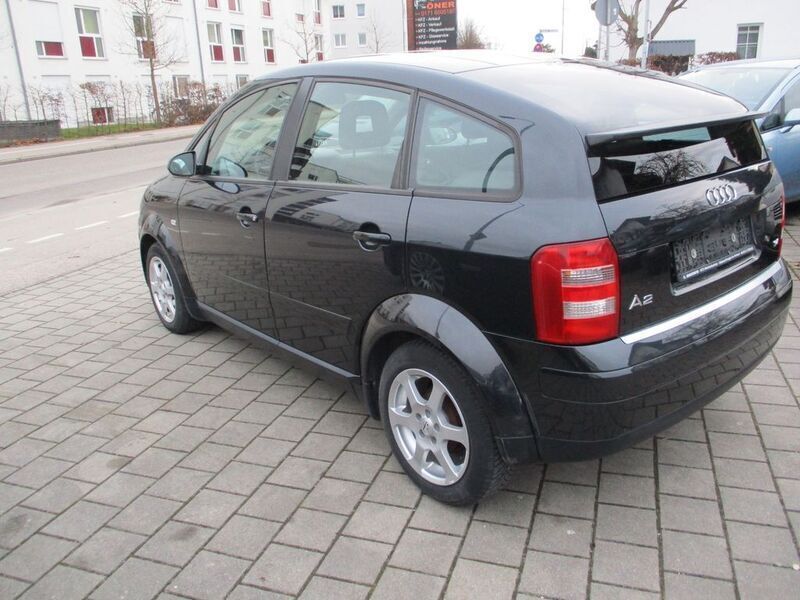 Second-hand Audi A2 75 CP (55 kW) 2002 Negru Hatchback