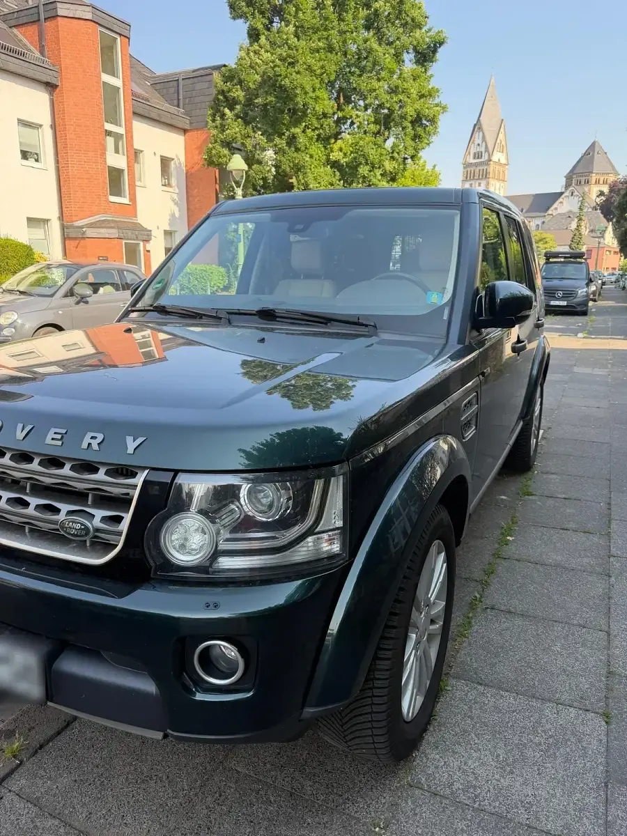 Gebraucht Land Rover Discovery 4 SE 211 PS (155 kW) 2015 Grün SUV