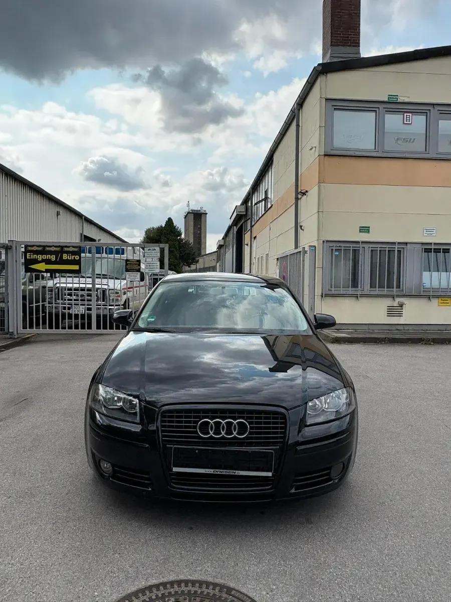 Gebraucht Audi A3 102 PS (75 kW) 2005 Schwarz Kleinwagen