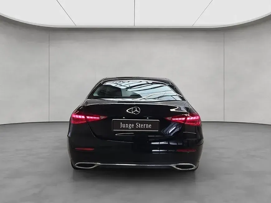 Gebraucht Mercedes C180 Advanced 170 PS (125 kW) 2024 Obsidianschwarz metallic Limousine