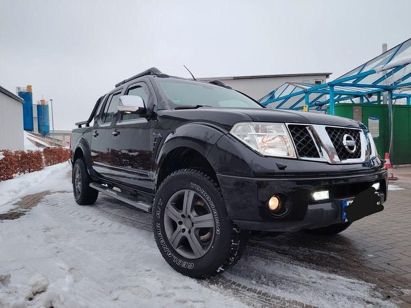 Schwarz Gebraucht 2008 Nissan Navara Abholung | 9.200 € (Fairer Preis) - Bild 1/3