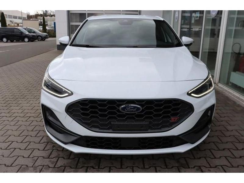 Gebraucht Ford Focus ST 280 PS (205 kW) 2025 Frozen white Limousine