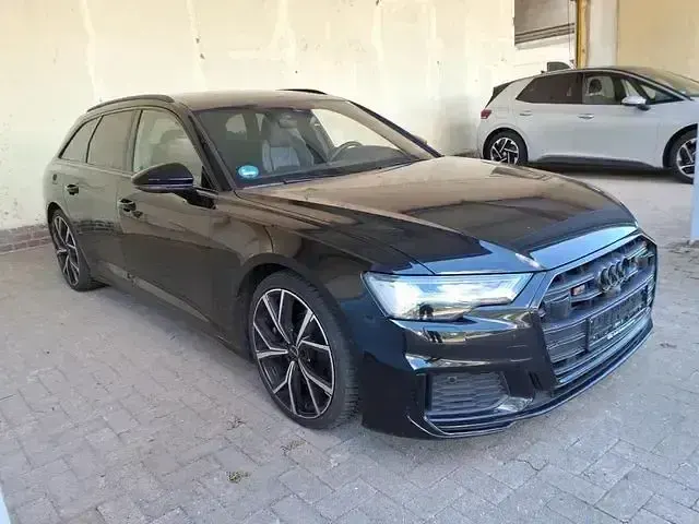 Gebraucht Audi S6 Sport 344 PS (253 kW) 2023 Mythosschwarz metallic Kombi