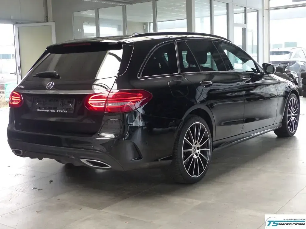 Gebraucht Mercedes 300 Edition 306 PS (225 kW) 2021 Schwarz schwarz  unilack Kombi