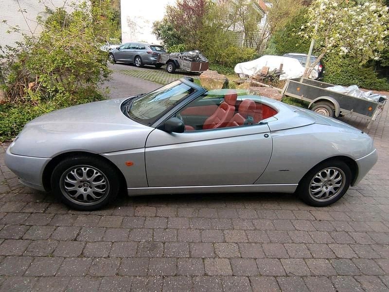 Gebraucht Alfa Romeo Spider 192 PS (141 kW) 1998 Silber Cabrio