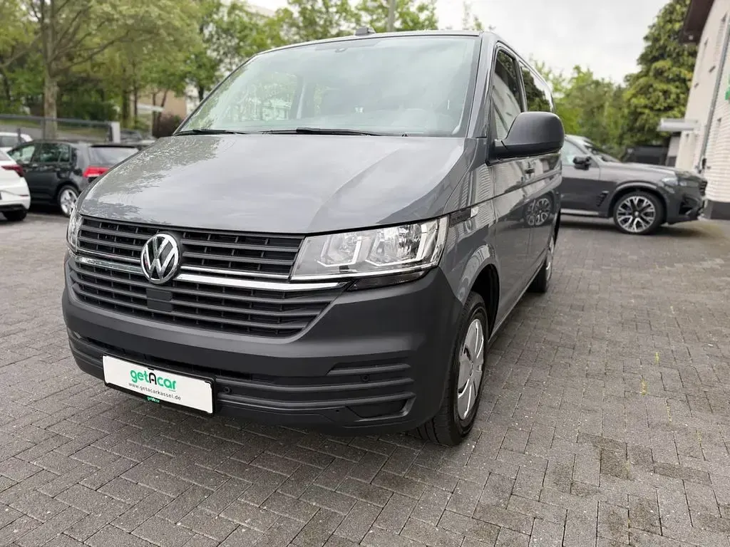 Gebraucht VW Transporter 150 PS (110 kW) 2022 Grau Van