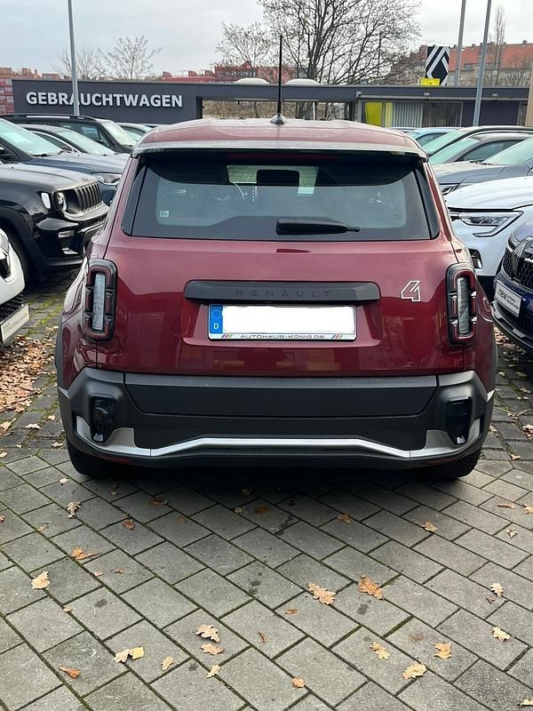 Gebraucht Renault 4 E-Tech Evolution 77 kW (106 PS) 2025 Rot SUV