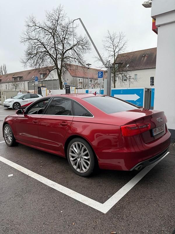 Rot Gebraucht 2014 Audi A6 S-Line Limousine | 15.900 € (Guter Preis) - Bild 1/4