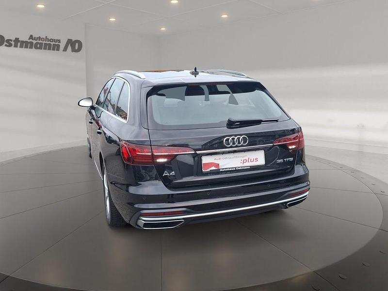 Gebraucht Audi A4 Ambiente 150 PS (110 kW) 2021 Mythosschwarz metallic Kombi