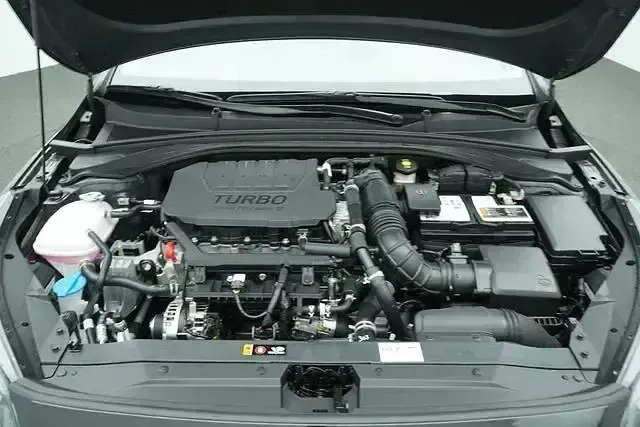 Usado Kia Ceed 160 CV (117 kW) 2025 Negro Utilitario