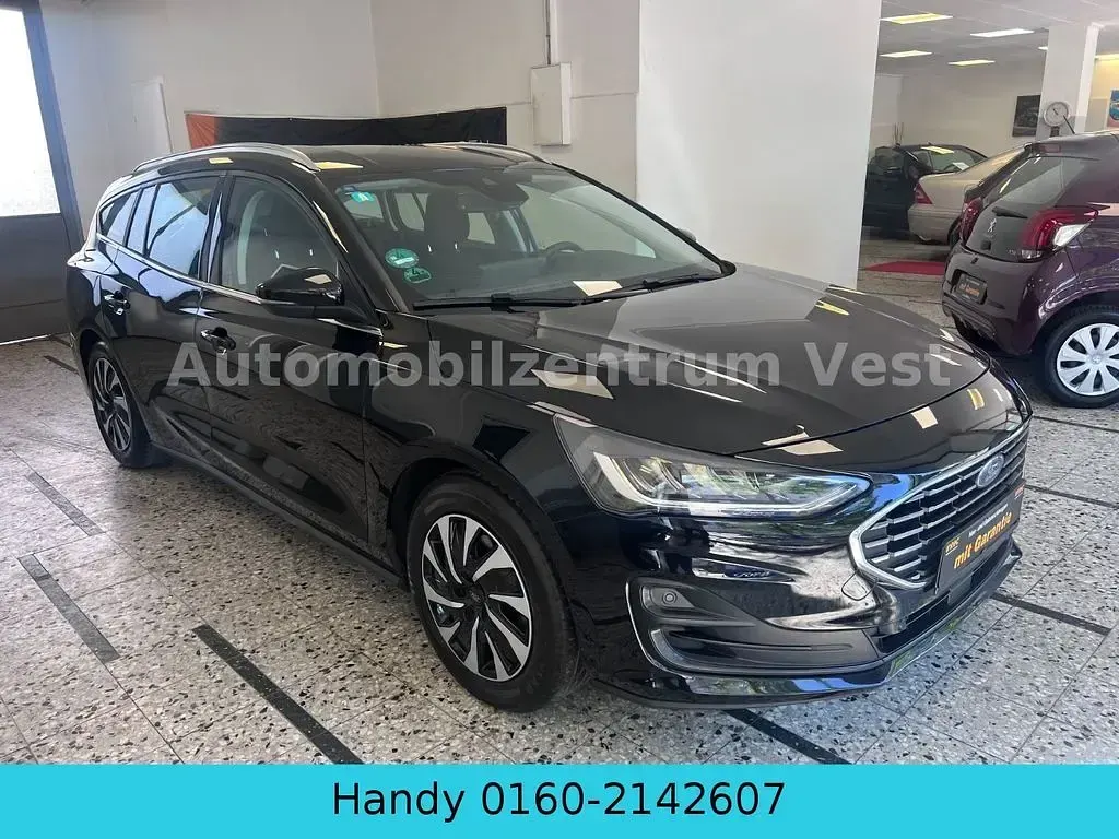 Używany Ford Focus Titanium 155 KM (114 kW) 2024 Czarny Sedan/Limuzyna
