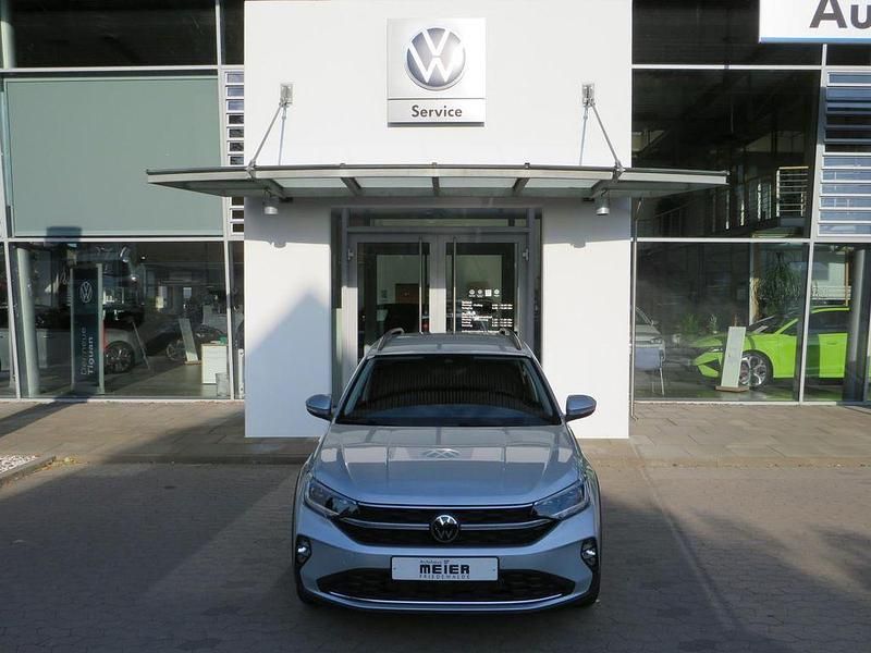 Neu VW Taigo Life 95 PS (69 kW) 2025 Reflexsilber metallic SUV