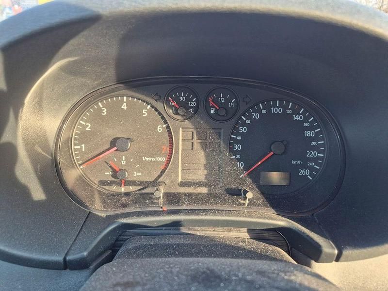 Gebraucht Audi A3 Attraction 101 PS (74 kW) 1998 Rot Kleinwagen