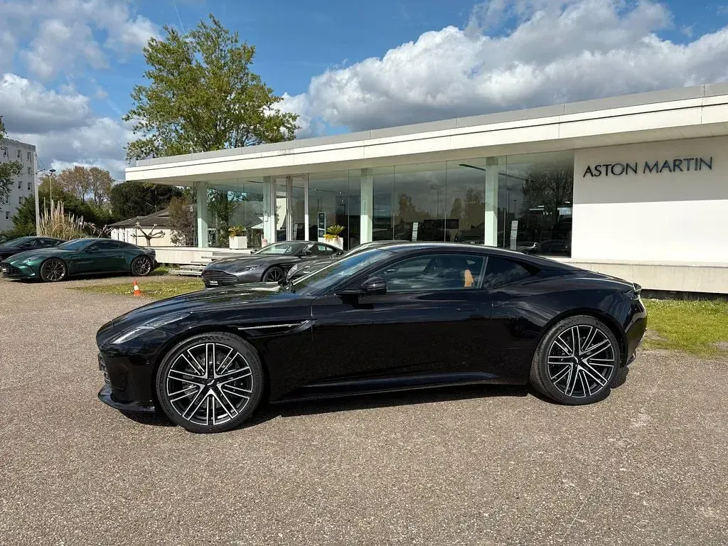 Neu Aston Martin DB12 680 PS (500 kW) 2026 Schwarz