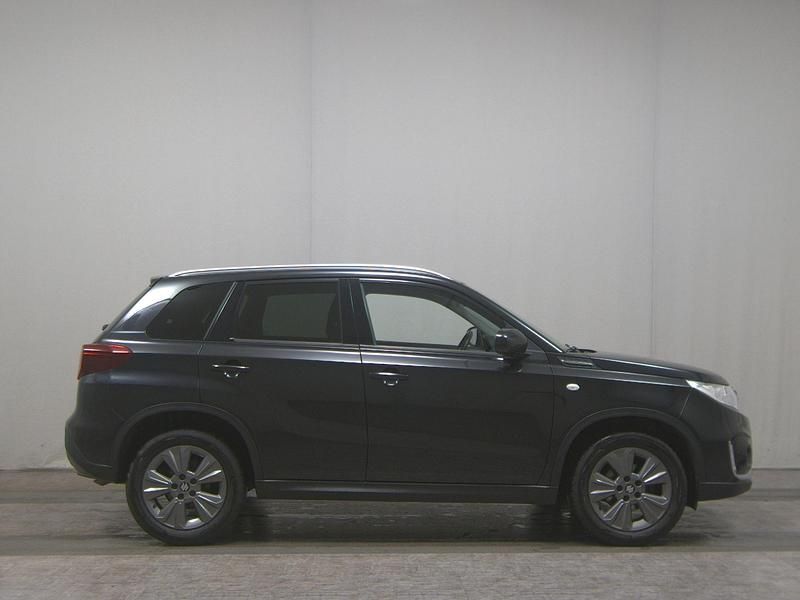 Gebraucht Suzuki Vitara 111 PS (81 kW) 2020 Schwarz SUV