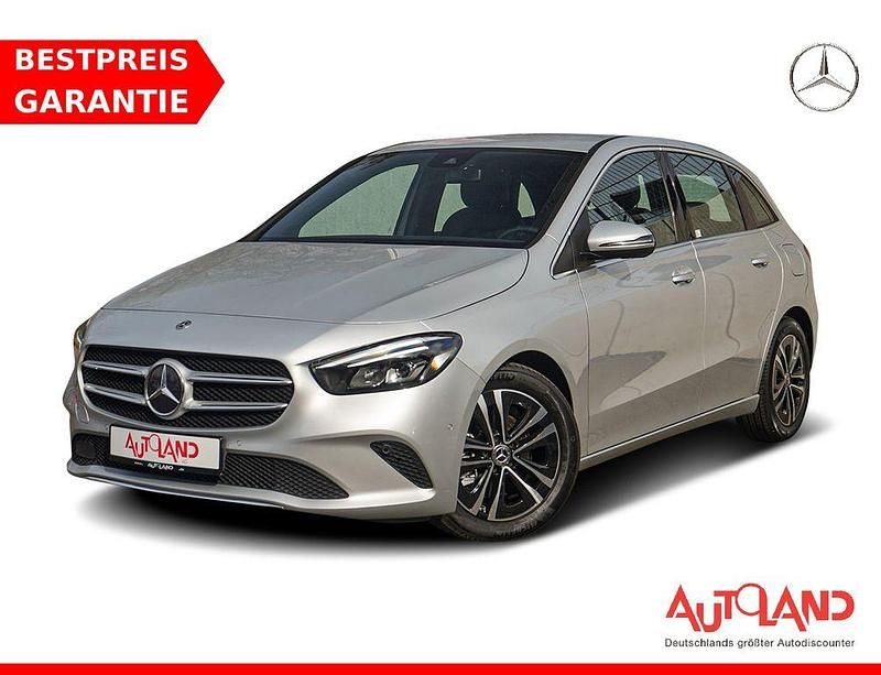 Gebraucht Mercedes B220 190 PS (139 kW) 2019 Silber Van / Kleinbus