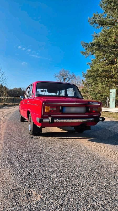 Gebraucht Lada 2106 65 PS (47 kW) 1985 Rot Limousine