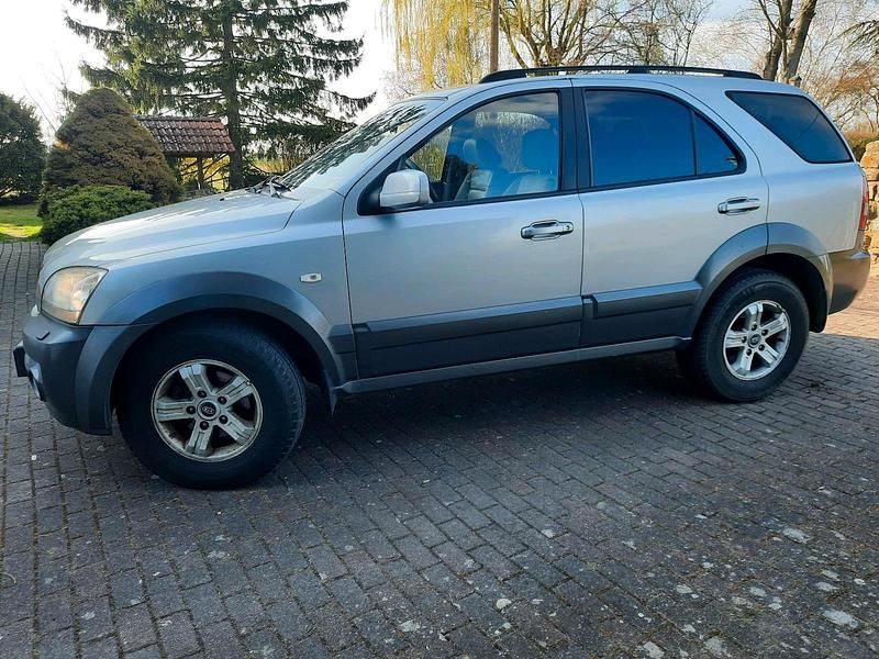 Gebraucht Kia Sorento 140 PS (102 kW) 2004 Silber SUV