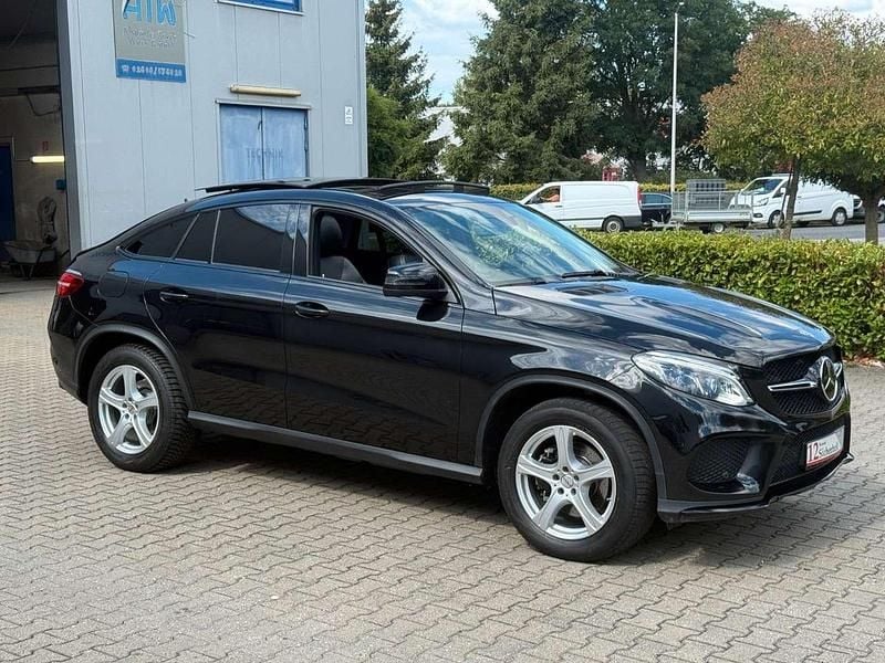 Schwarz Gebraucht 2018 Mercedes GLE350 AMG Coupé | 42.990 € (Guter Preis) - Bild 1/2