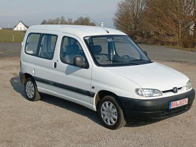 Weiß Gebraucht 1996 Peugeot Partner Van / Kleinbus | 3.400 € - Bild 1/4