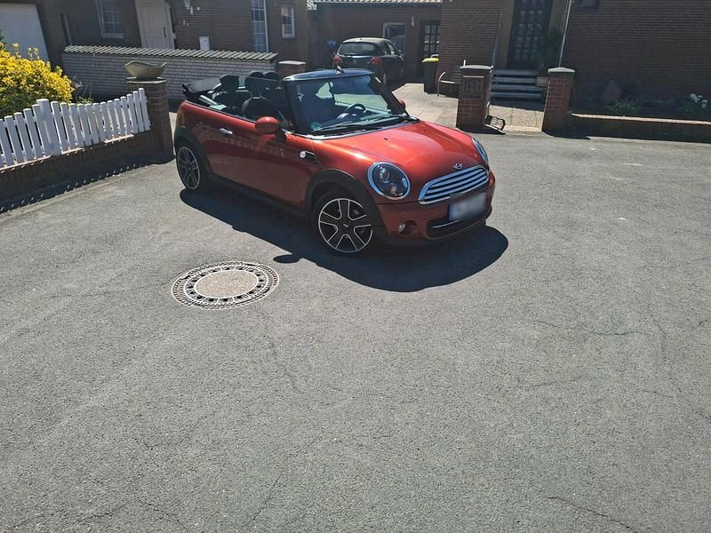 Gebraucht Mini Cooper Cabriolet 122 PS (89 kW) 2012 Orange Cabrio