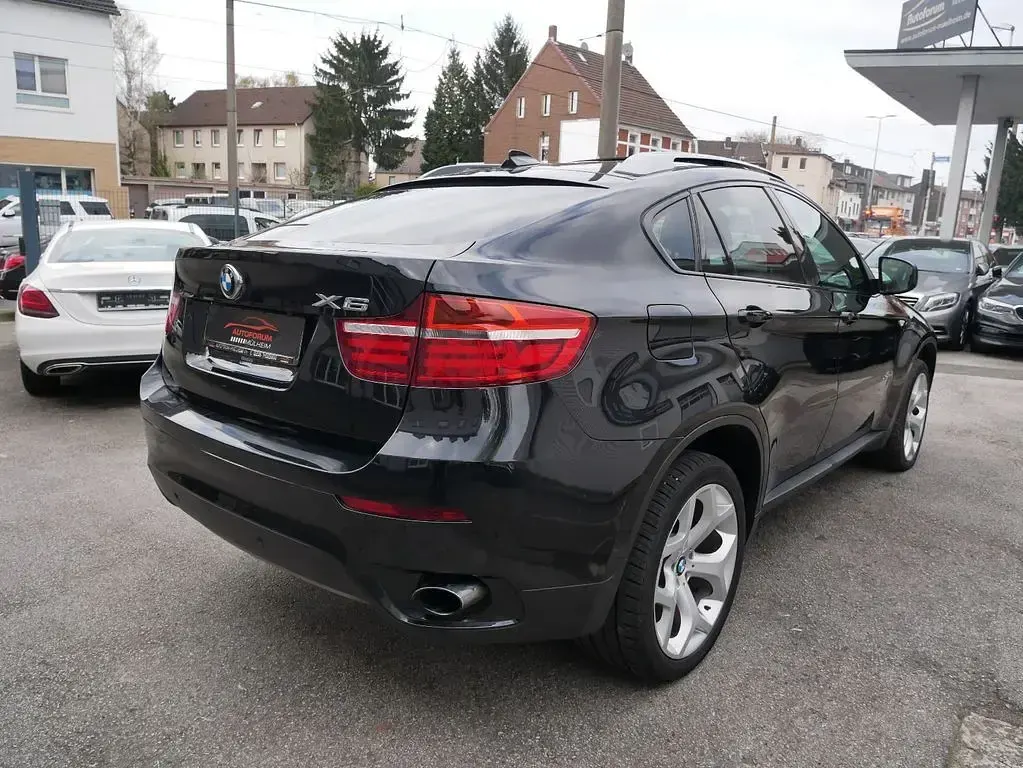 Käytetty BMW X6 Performance 250 HP (183 kW) 2014 Musta Katumaasturi