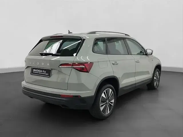 Gebraucht Skoda Karoq Tour 150 PS (110 kW) 2025 Grau SUV
