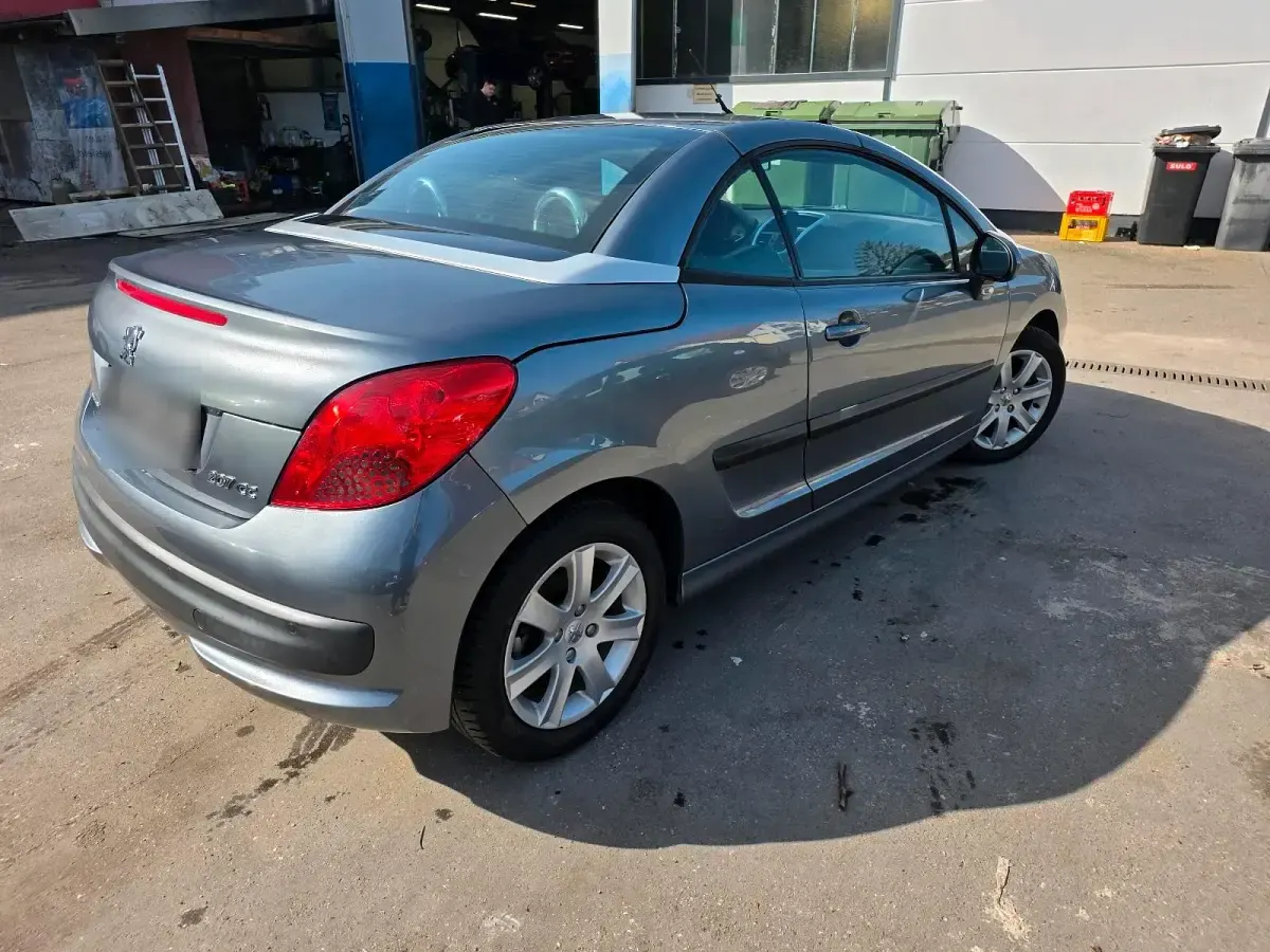 Gebraucht Peugeot 207 CC 120 PS (88 kW) 2008 Cabrio